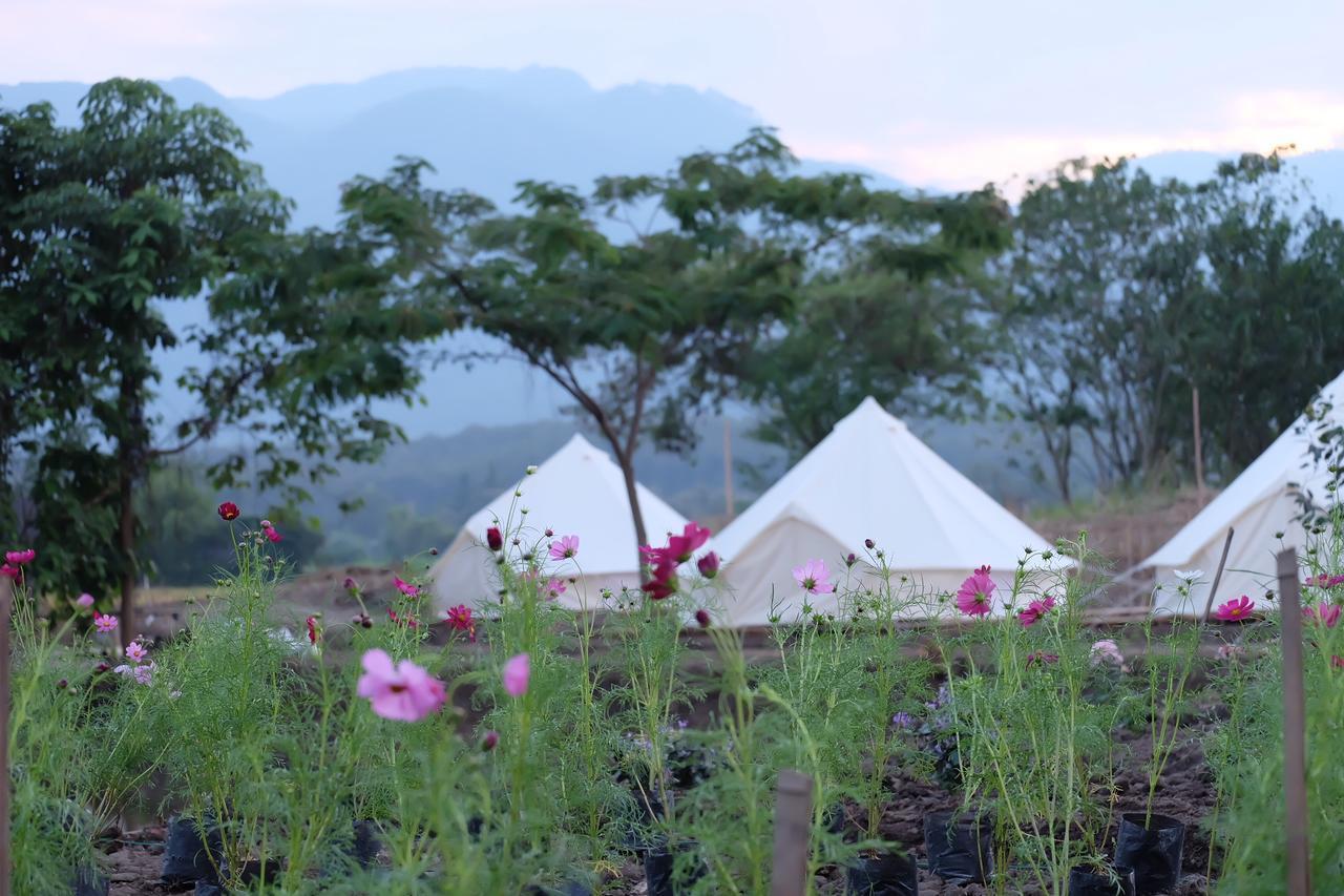 Camp Story Chiangmai Hotel Chiang Mai Exterior photo
