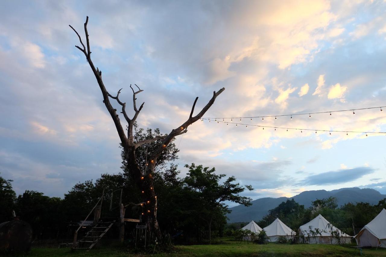 Camp Story Chiangmai Hotel Chiang Mai Exterior photo